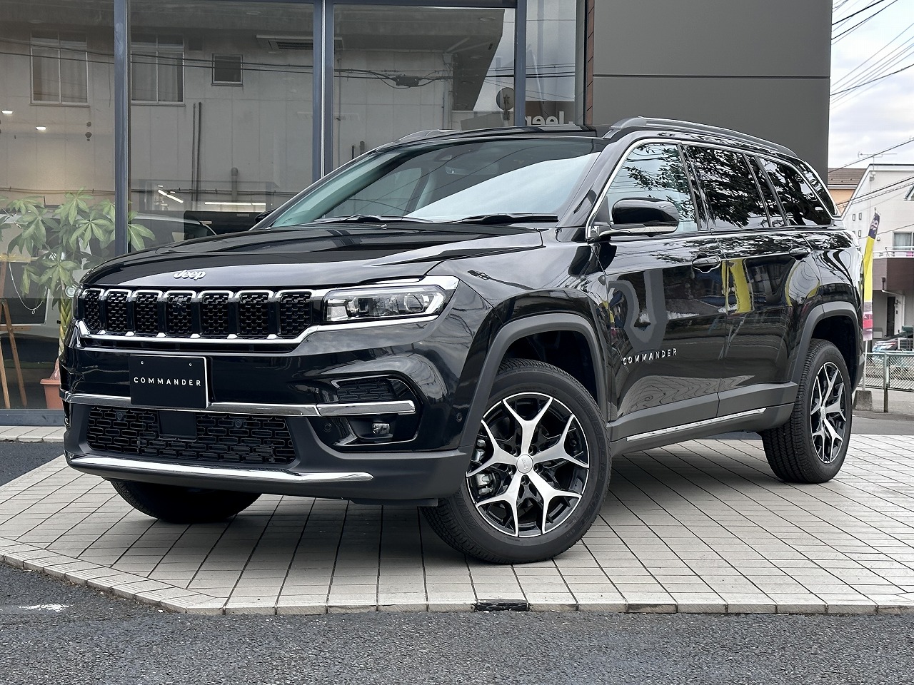 Jeep® Commander ジープコマンダー 到着しました 4WD SHOP タイガーオート