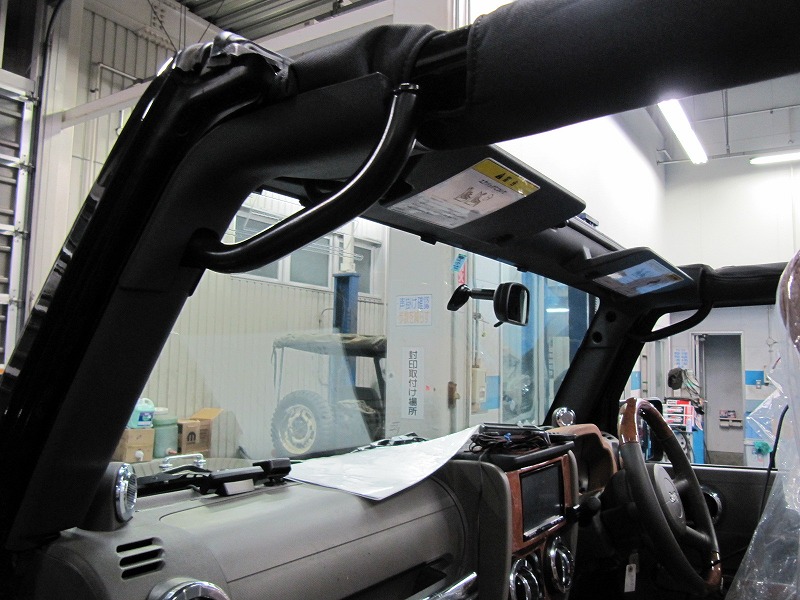 Amazon.co.jp: ジープ/Jeep JK ラングラー/Wrangler 2007~ フロントグラブハンドル アシストグリップ 専用設計  車内/室内 補助 手すり パイプ 運転席/助手席/後部座席 ハンドル グリップ リフトアップ カスタム 2個セット (リア用/ブラック) : 車＆バイク