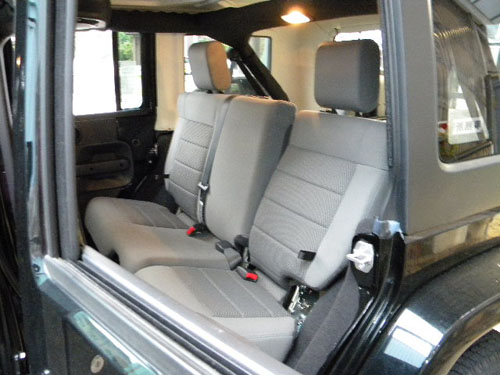 20100131-jeep_wrangler_unlimi_recliner_torituke_24.jpg