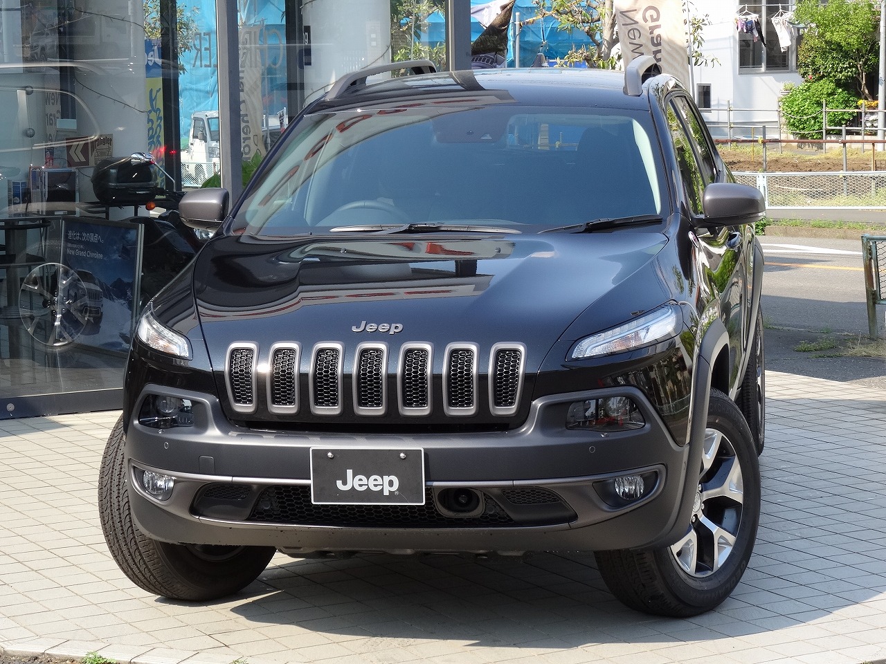 Amazon.co.jp: Jeep 1/18 ジープ チェロキー Jeep Cherokee J07